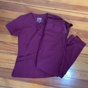 Women’s scrubs
